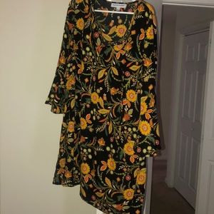 EMMA & MICHELE FLORAL DRESS